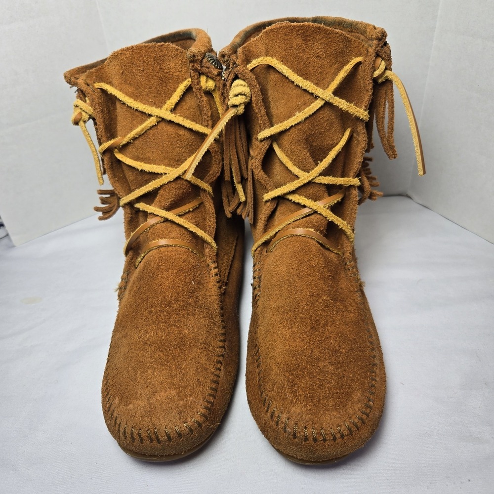 MINNETONKA Double Fringe Suede Lace Up ramper Moccasin Boot Womens 7 Brown